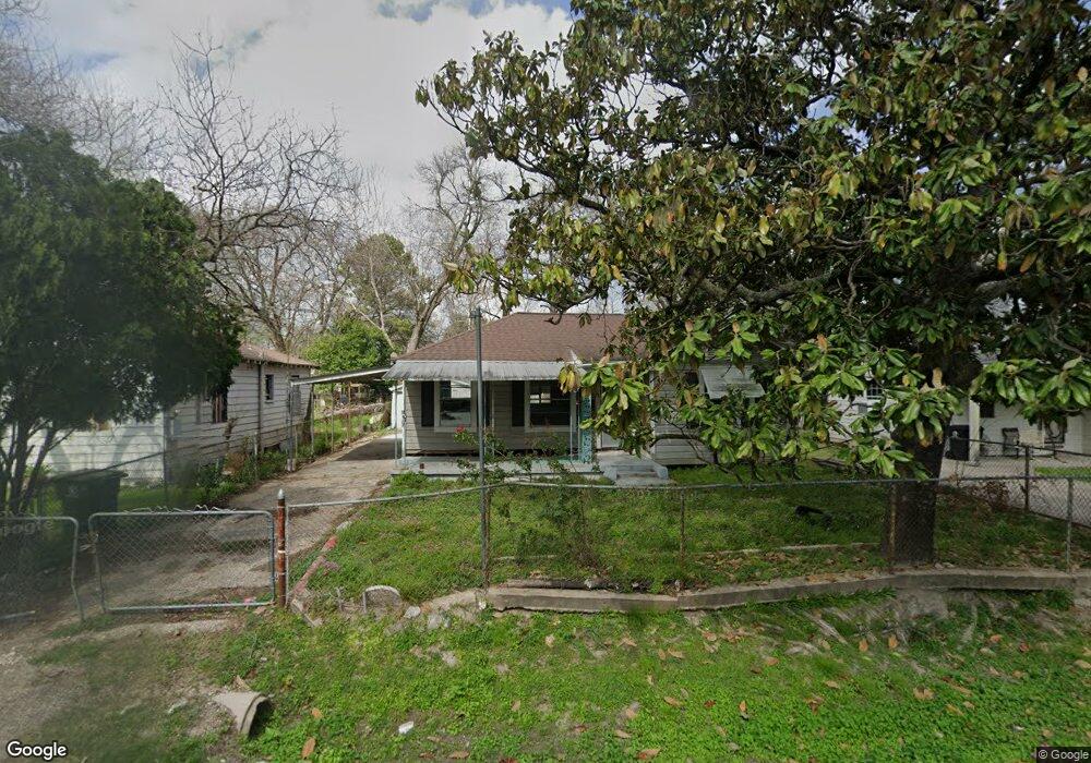 55 De Boll St, Houston, TX 77022 - photo 1