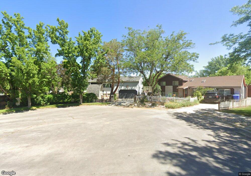 1545 Wagonwheel Cir, Sandy, UT 84093 - photo 1