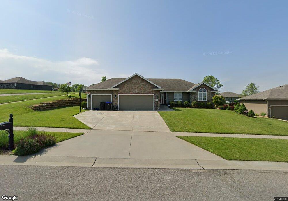 6303 SW 48th Place, Topeka, KS 66610 - photo 1