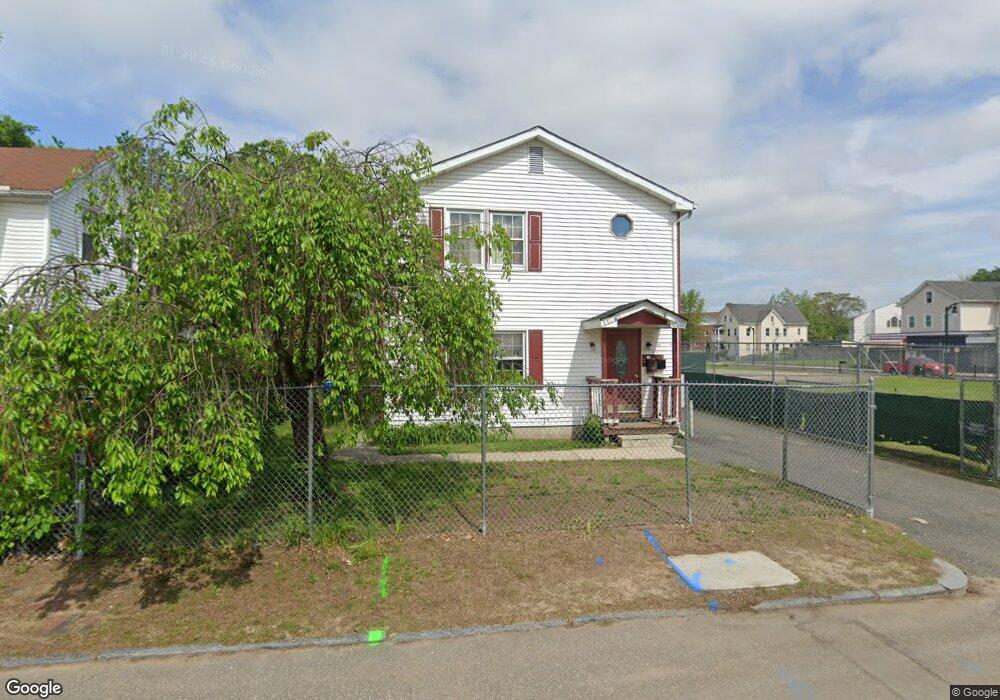 11-13 James St, Springfield, MA 01105 - photo 1