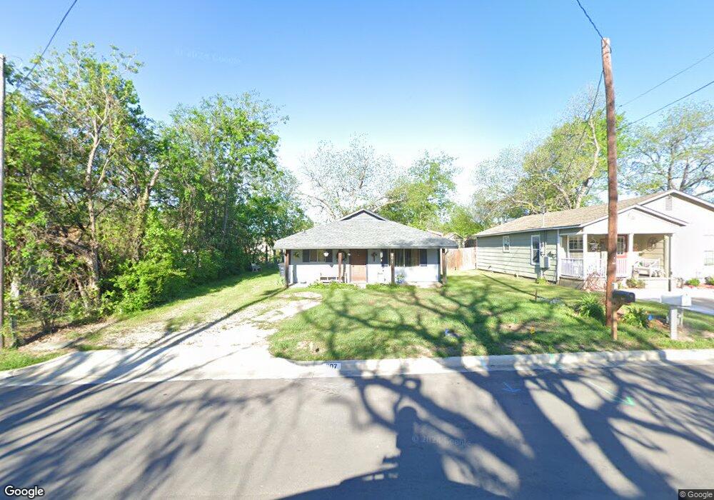 907 N Rusk St, Weatherford, TX 76086 - photo 1