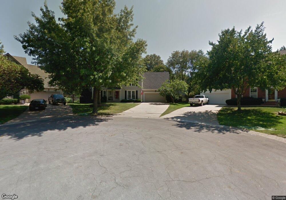 8343 Acuff Ln, Lenexa, KS 66215 - photo 1