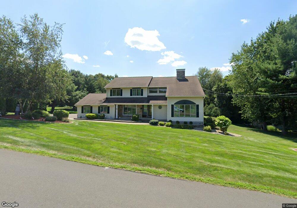 82 Snipsic Lake Rd, Ellington, CT 06029 - photo 1