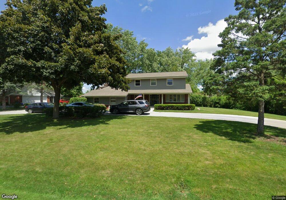 2010 Mount Kisco Dr, Elm Grove, WI 53122 - photo 1