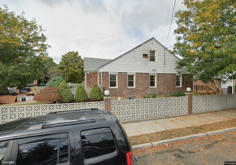 2853 Utopia Pkwy, Flushing, NY 11358 - photo 1