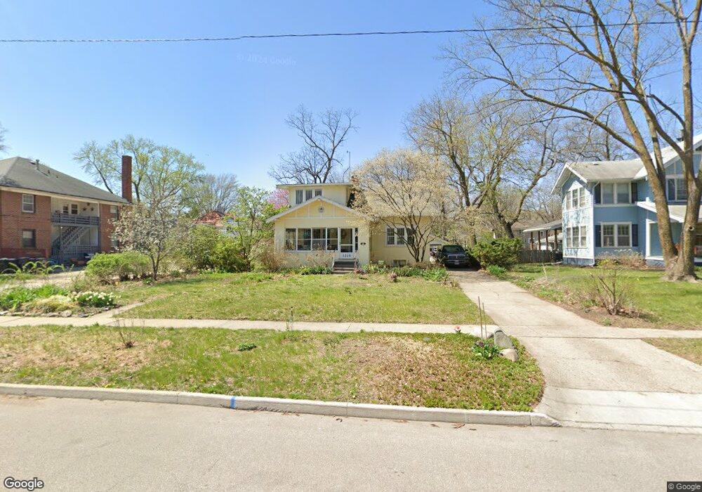 1214 43rd St, Des Moines, IA 50311 - photo 1