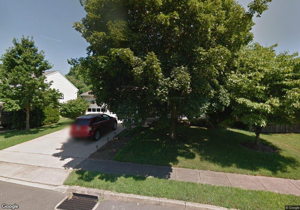 129 Penns Grant Dr, Morrisville, PA 19067 - photo 1