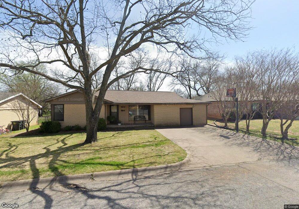 1011 Euclid St, Cleburne, TX 76033 - photo 1