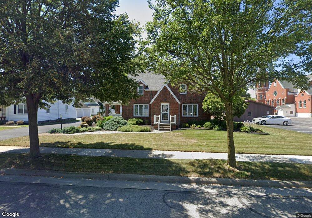 421 Vine St, Archbold, OH 43502 - photo 1