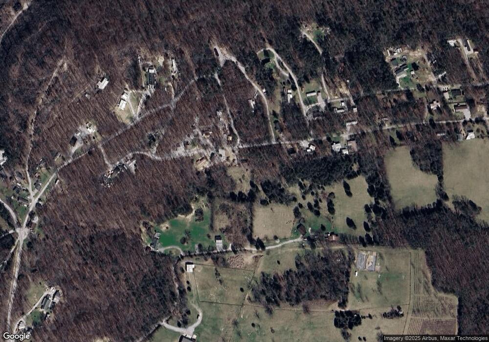 565 Helton Acres Rd, Burnside, KY 42519 - photo 1