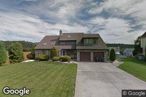 5749 Buckingham Ct, Laurys Station, PA 18059