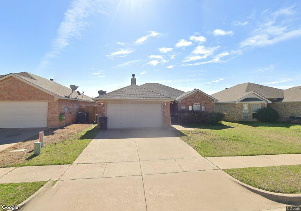 4715 Topaz Ln, Granbury, TX 76049 - photo 1