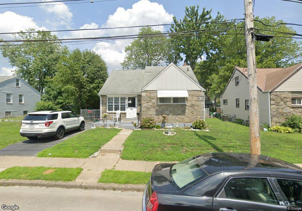 206 Sylvania Ave, Folsom, PA 19033 - photo 1