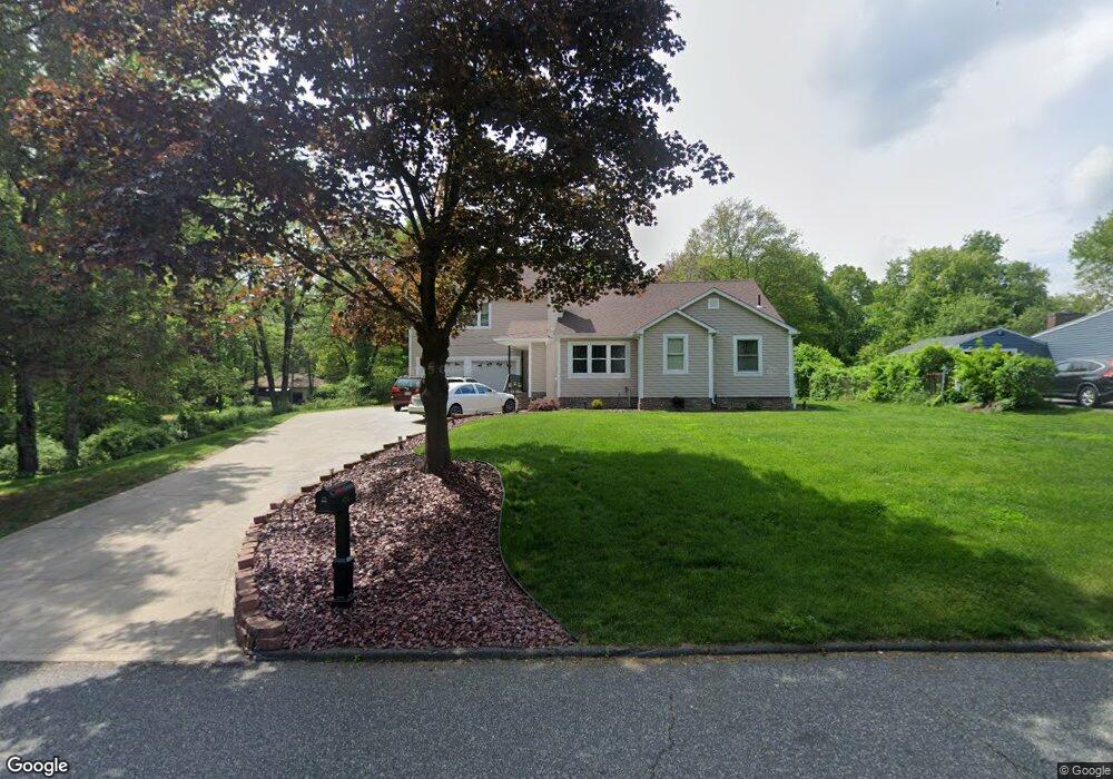 104 Ridgeway Dr, Feeding Hills, MA 01030 - photo 1