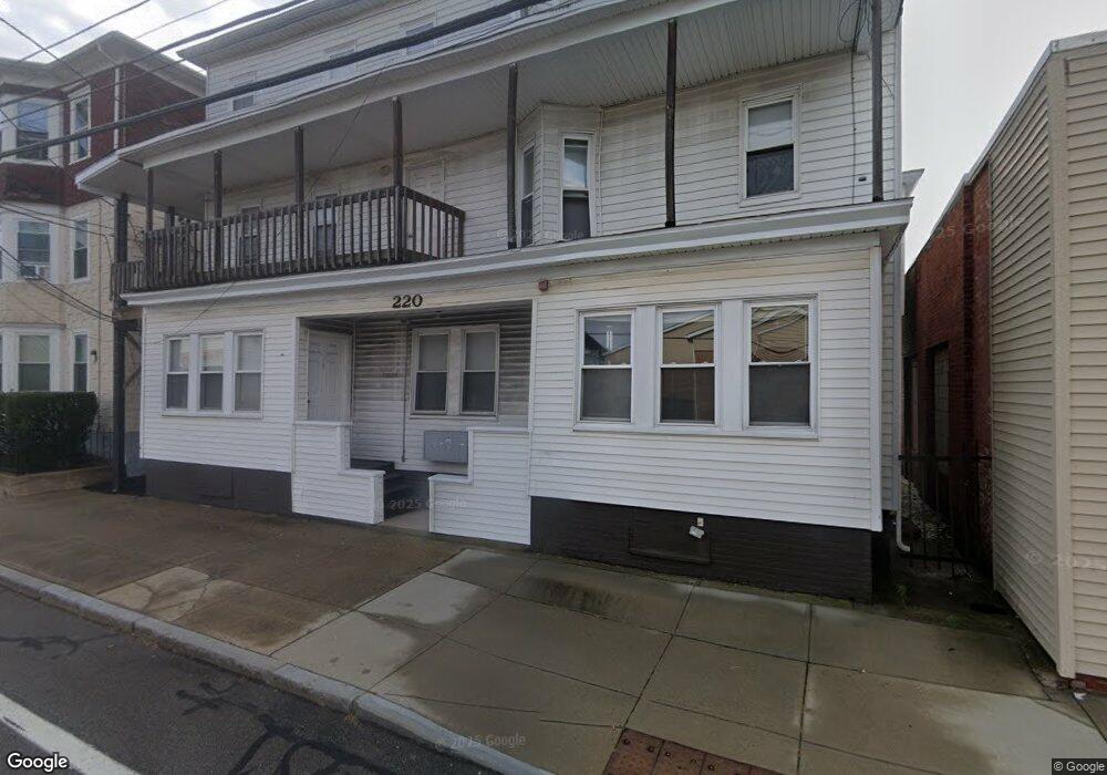 220 Washington St unit 3, West Warwick, RI 02893 - photo 1