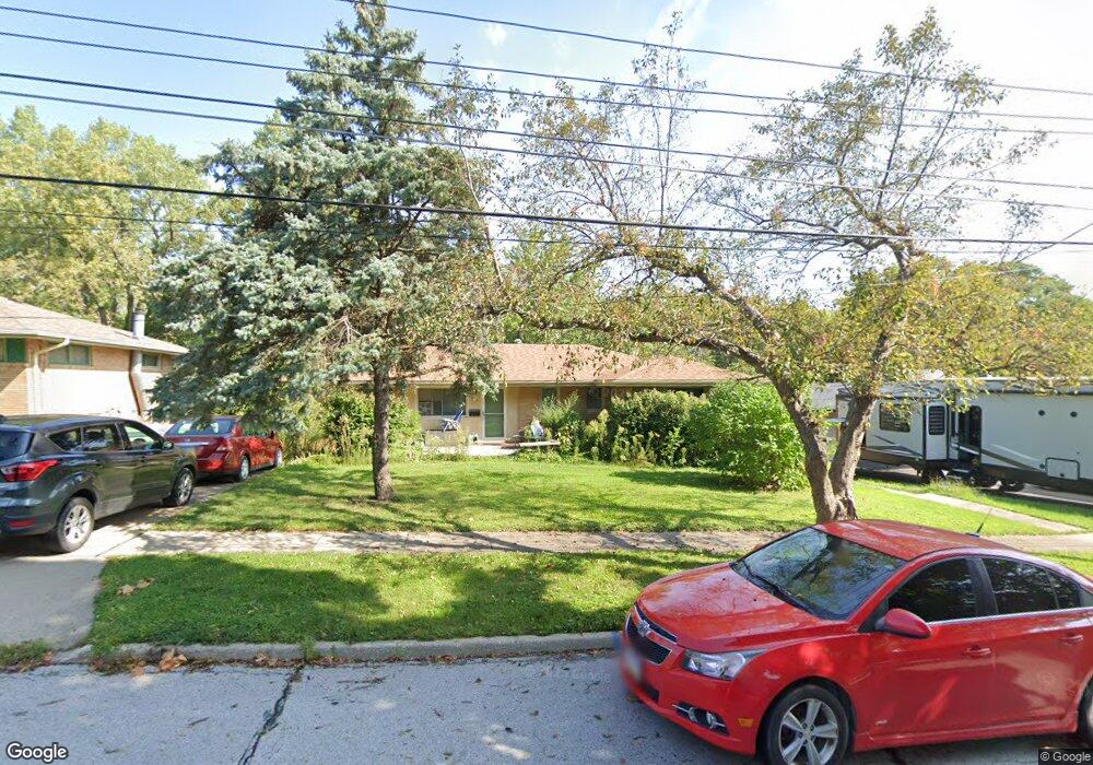 2813 Aurora Ave, Des Moines, IA 50310 - photo 1