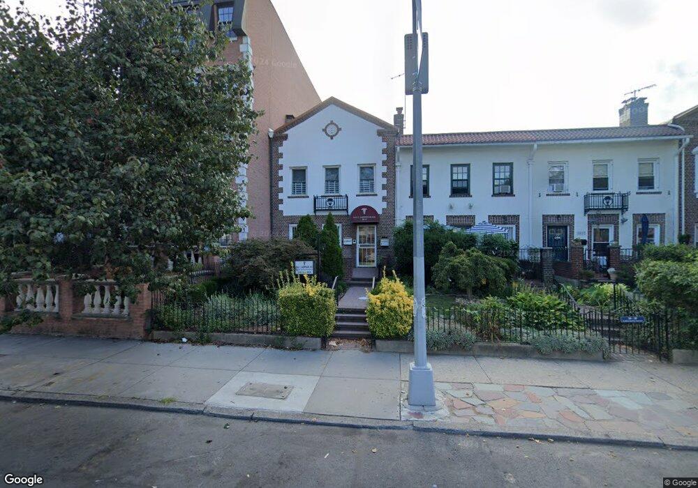 3033 36th St, Long Island City, NY 11103 - photo 1