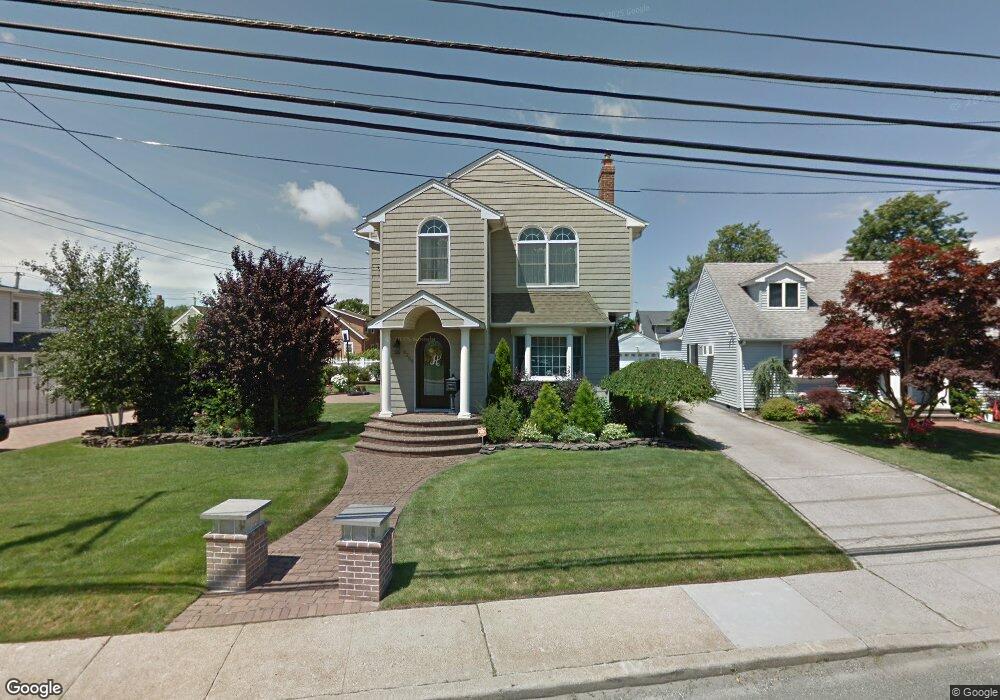 3266 Oceanside Rd, Oceanside, NY 11572 - photo 1