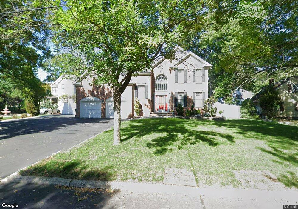 169 Meadow Ln, Paramus, NJ 07652 - photo 1