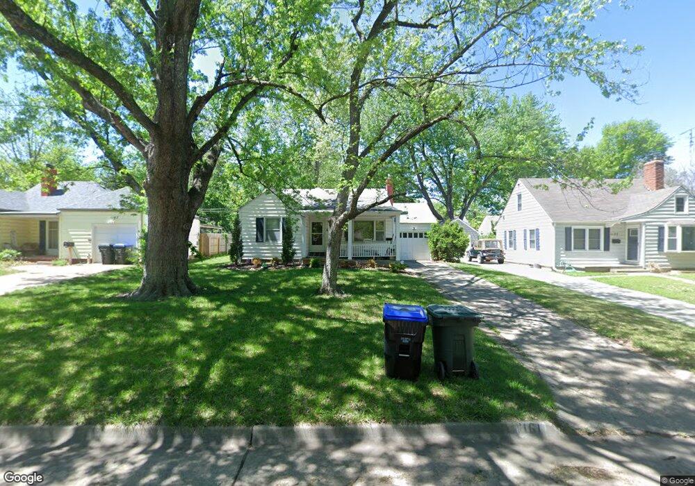 1161 SW Collins Ave, Topeka, KS 66604 - photo 1