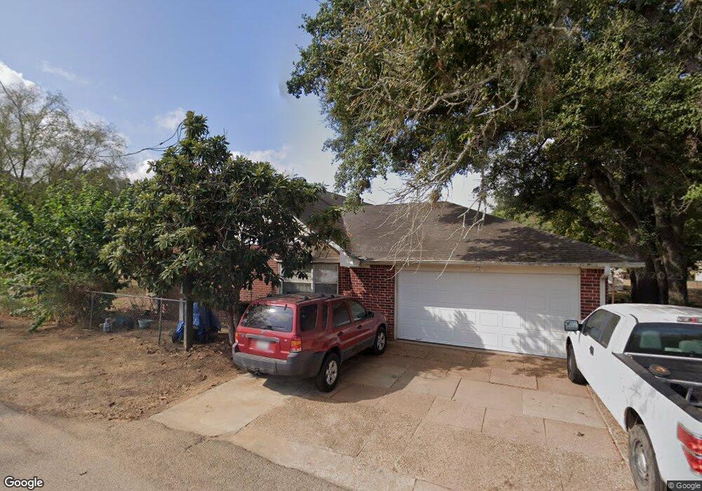 1802 Mills St, Waller, TX 77484 - photo 1