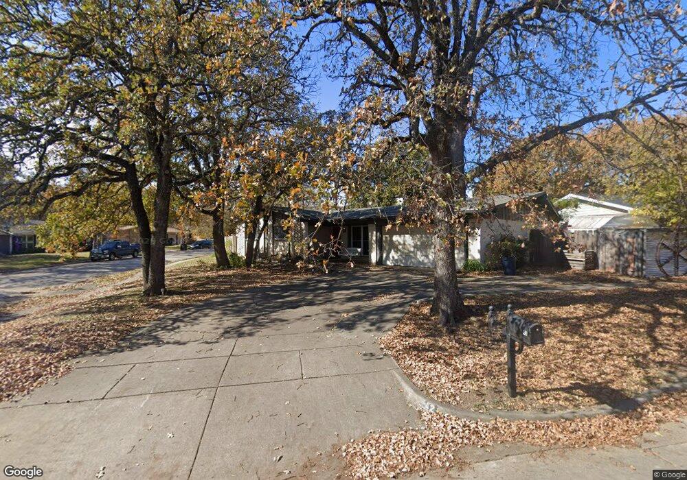 42 Stonegate Dr, Bedford, TX 76022 - photo 1