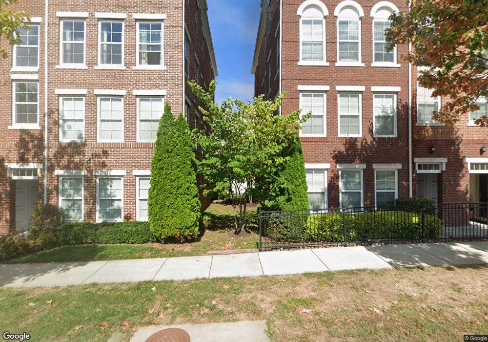 3049 Rittenhouse Cir, Fairfax, VA 22031 - photo 1