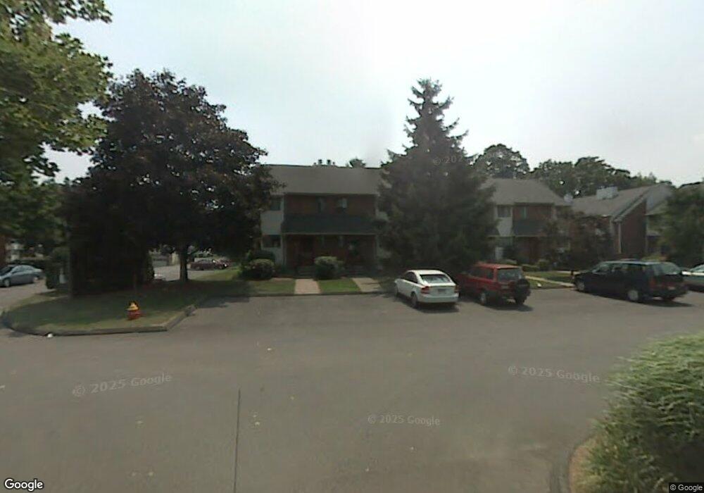 58 Danforth Ln, West Hartford, CT 06110 - photo 1