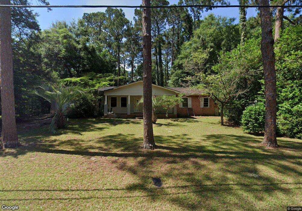 1304 W Waddell Ave, Albany, GA 31707 - photo 1