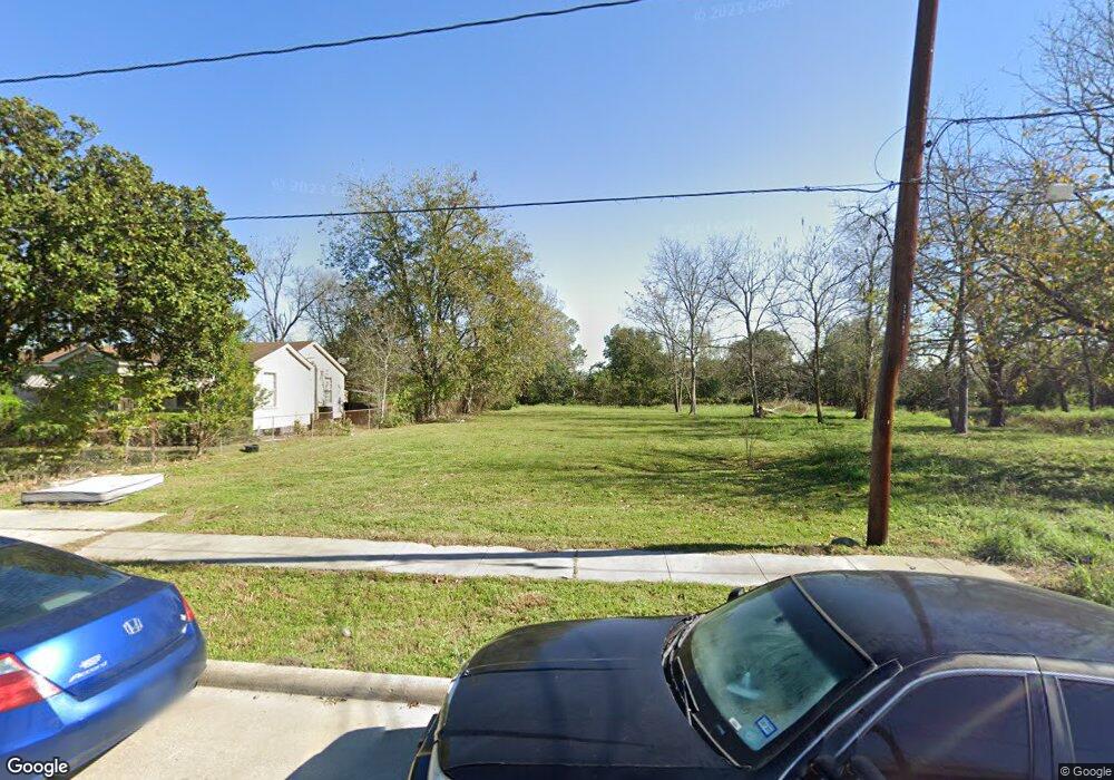 5212 Lavender St, Houston, TX 77026 - photo 1