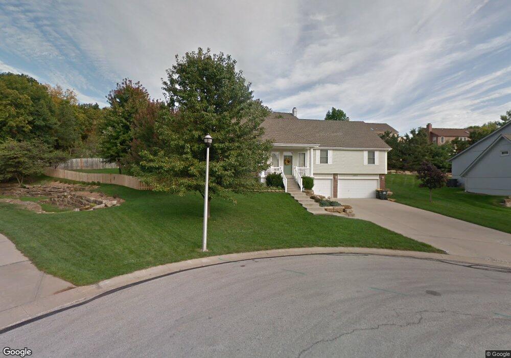 4945 Rene St, Shawnee, KS 66216 - photo 1