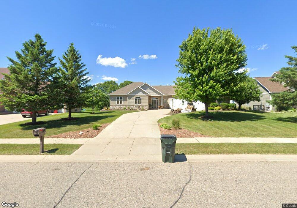 807 Anderson Way, Alexandria, MN 56308 - photo 1