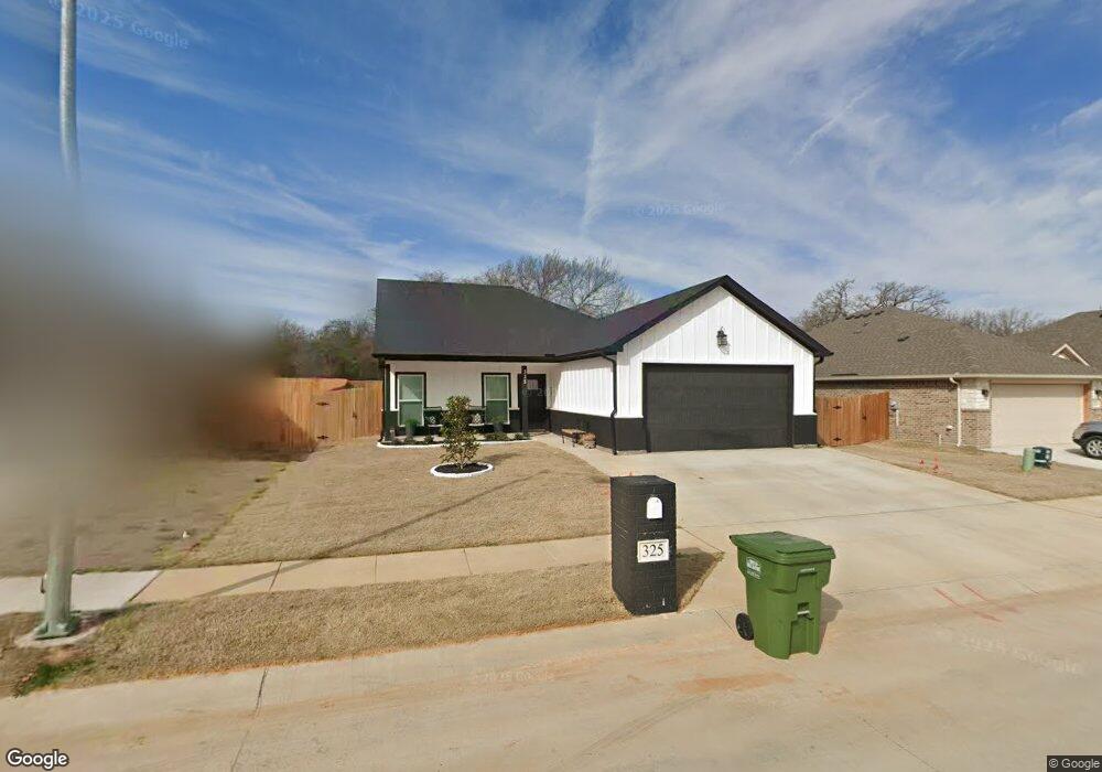 325 Titus Dr, Springtown, TX 76082 - photo 1