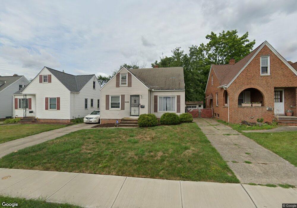 5126 Arch St, Maple Heights, OH 44137 - photo 1