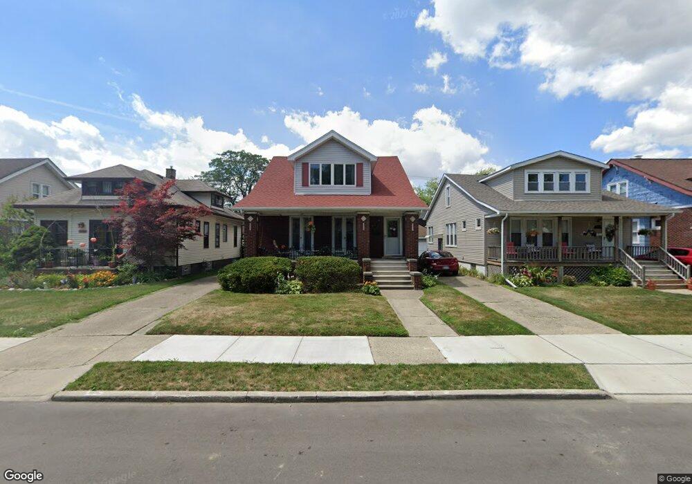 1343 Nottingham Rd, Grosse Pointe Park, MI 48230 - photo 1