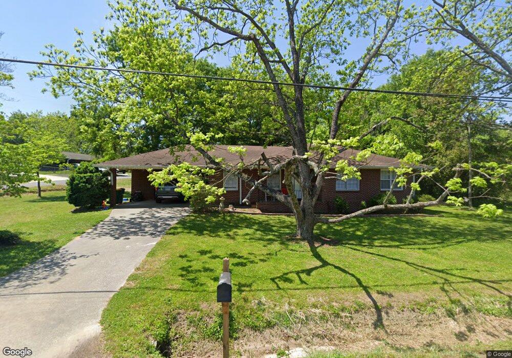 168 W New St, Winder, GA 30680 - photo 1