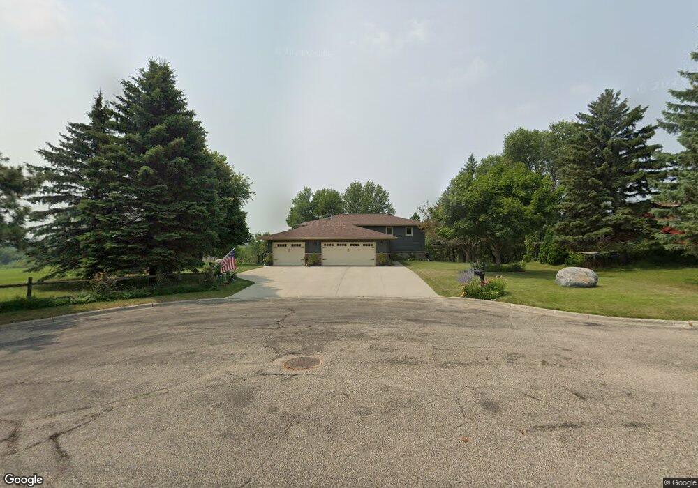 1605 3rd Ave NE, Jamestown, ND 58401 - photo 1