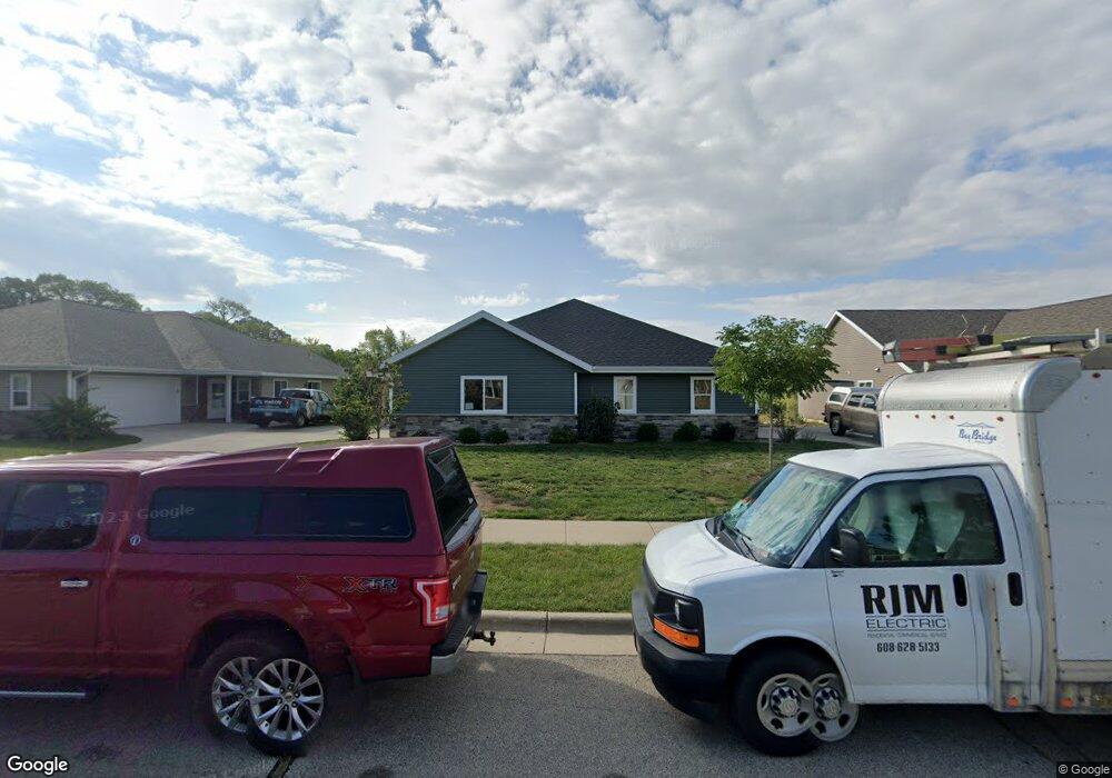 836 Oregon Parks Ave, Oregon, WI 53575 - photo 1