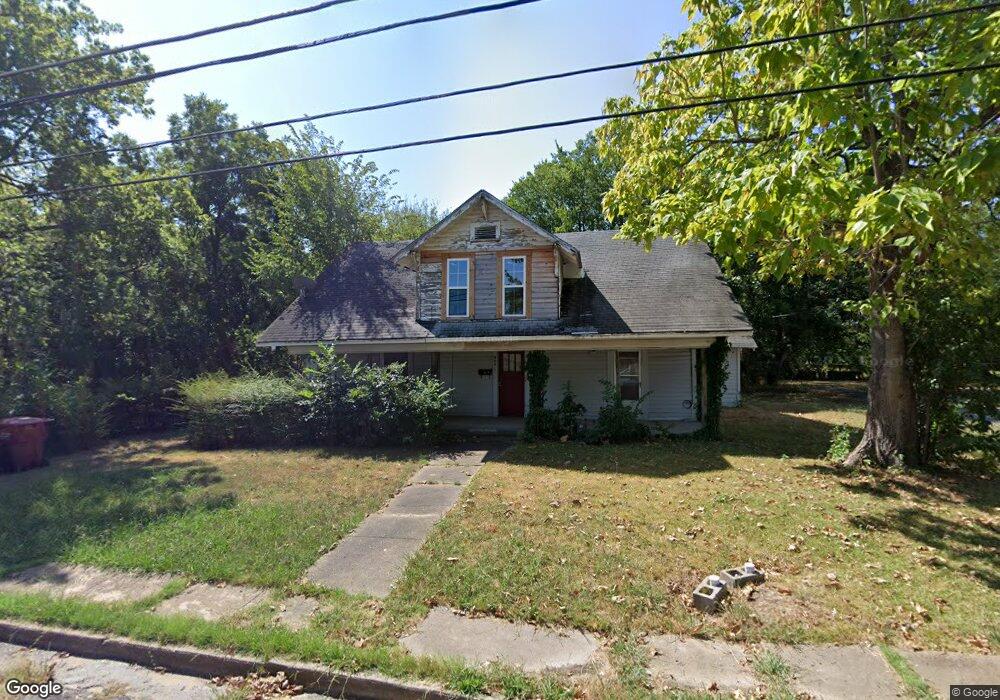 706 E 12th St, Bonham, TX 75418 - photo 1