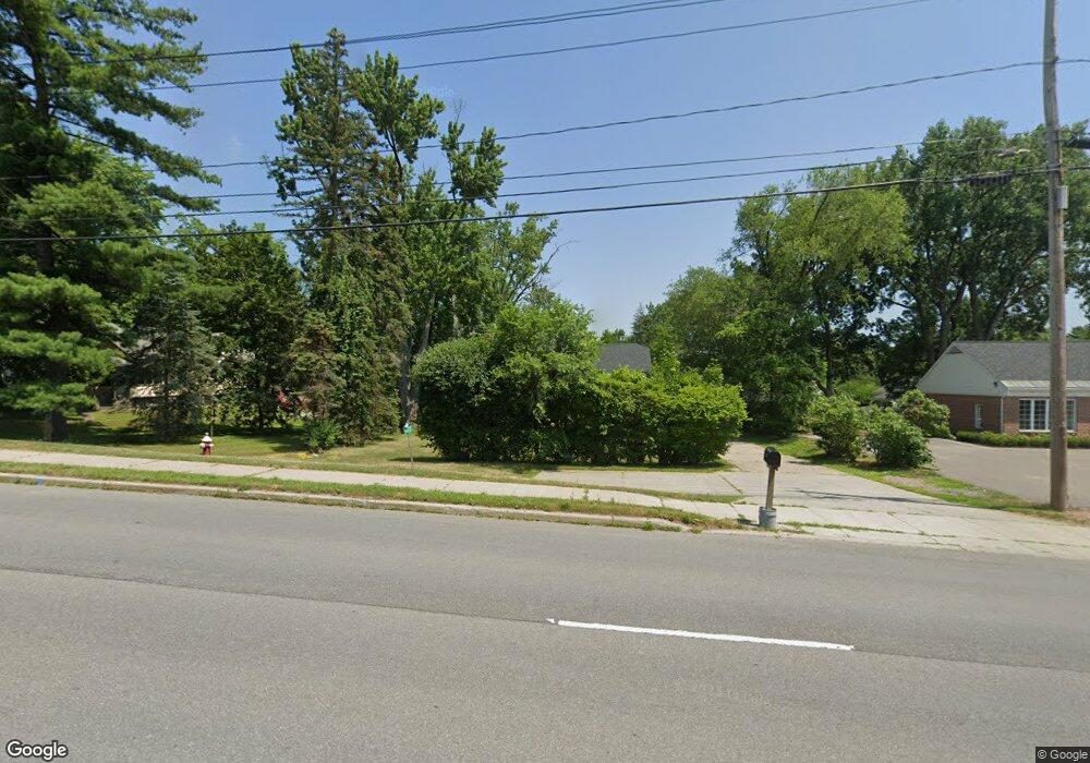 2327 Troy Schenectady Rd, Schenectady, NY 12309 - photo 1