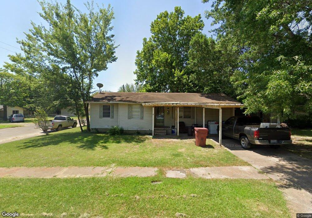 101 Leslie St, Bonham, TX 75418 - photo 1