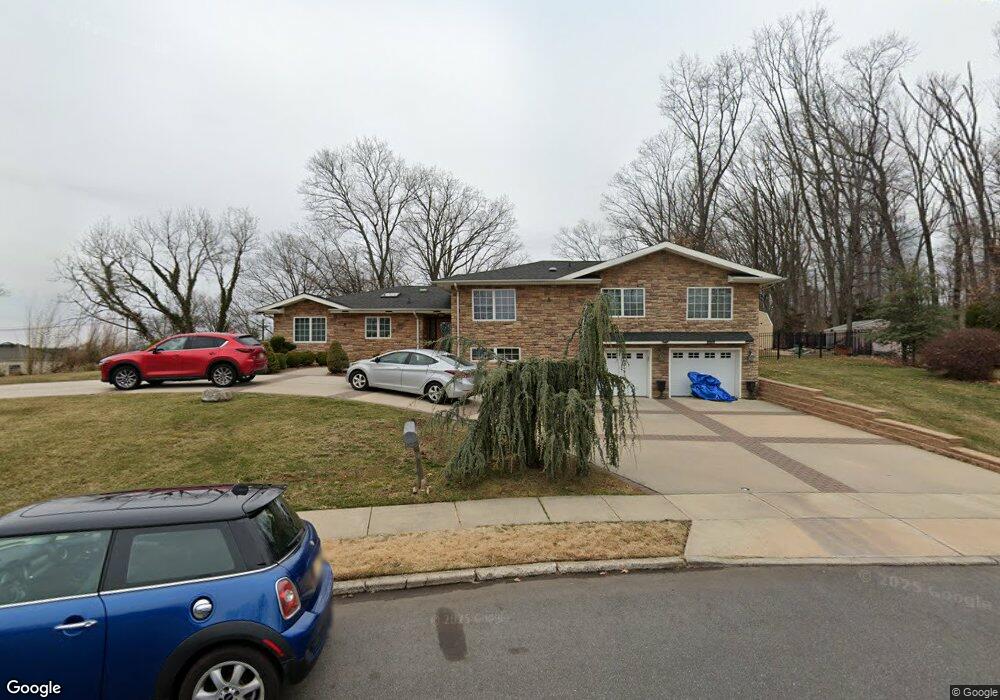 10 Adelphi Ct, Edison, NJ 08837 - photo 1