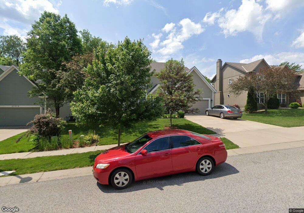 21023 W 98th St, Lenexa, KS 66220 - photo 1