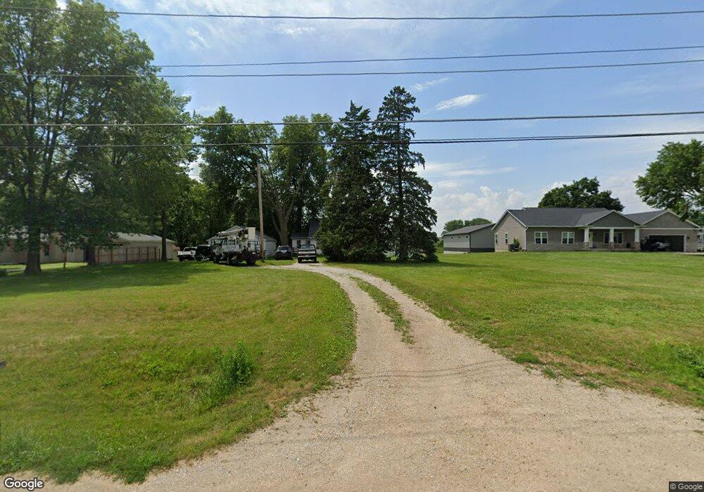 6608 N Division St, Davenport, IA 52806 - photo 1