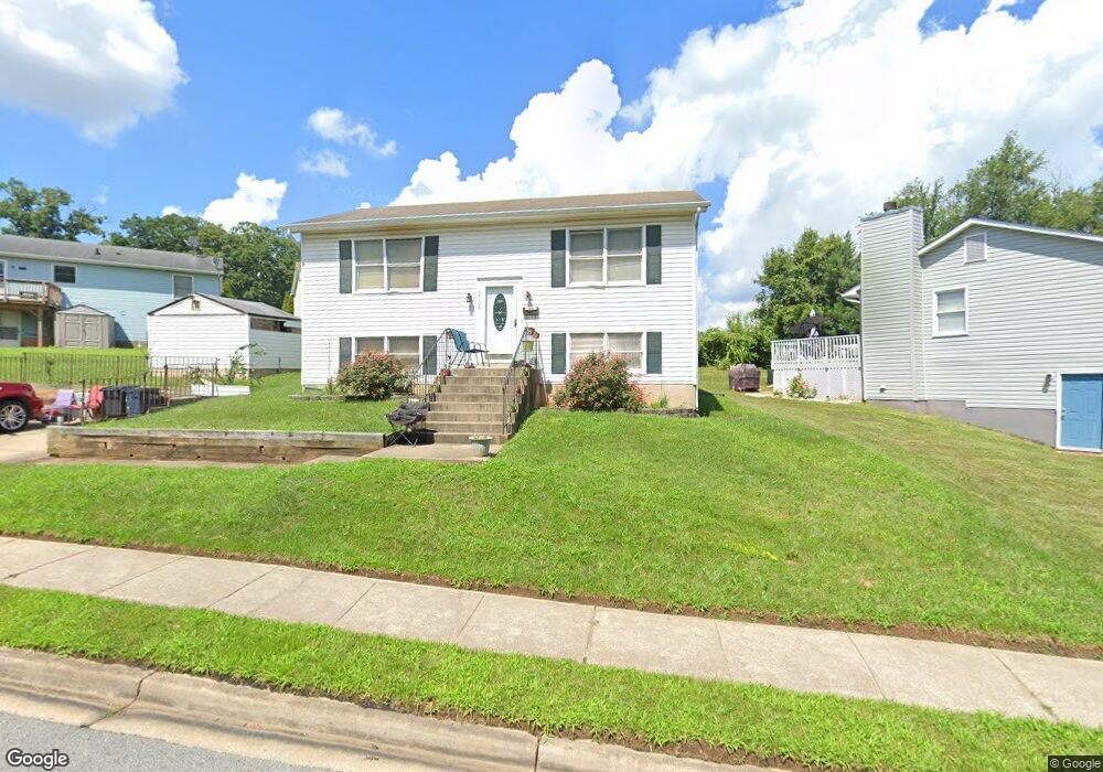 2104 Kent Village Dr, Hyattsville, MD 20785 - photo 1