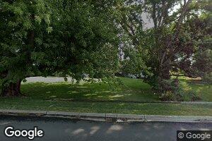 221 Hall Rd, Yakima, WA 98908