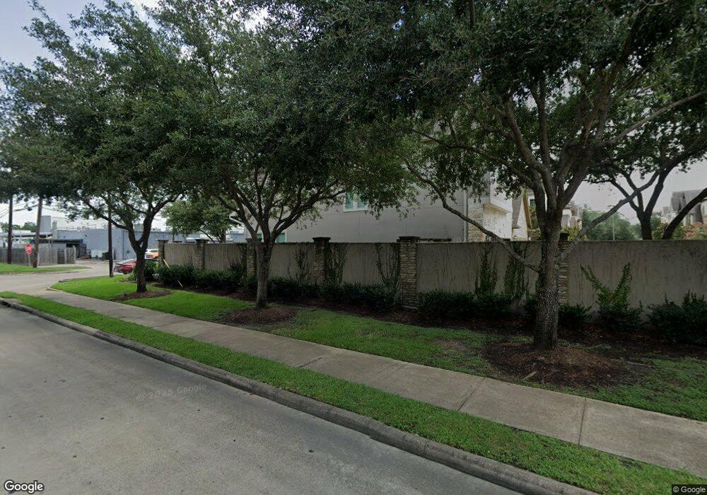 8225 Cabernet Ln, Houston, TX 77055 - photo 1