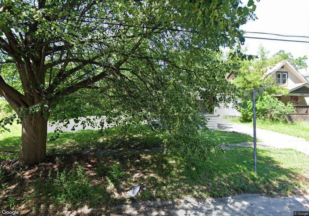 942 Ossington Ave unit Bldg-Unit, Flint, MI 48507 - photo 1