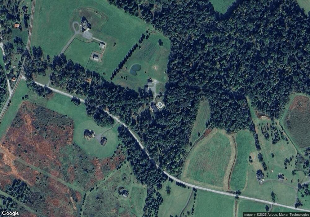 37096 Longmoor Farm Ln, Hillsboro, VA 20132 - photo 1