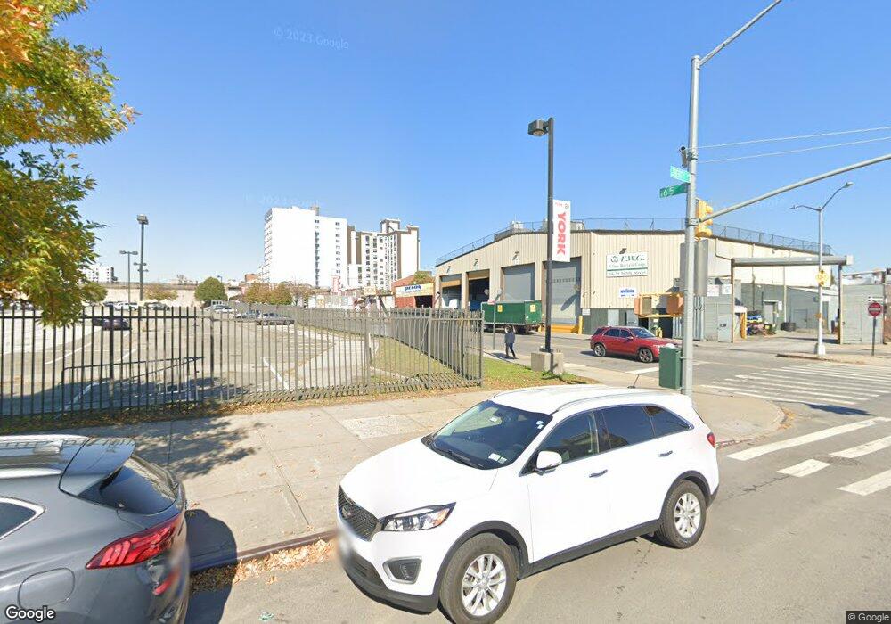 9409 165th St, Jamaica, NY 11433 - photo 1